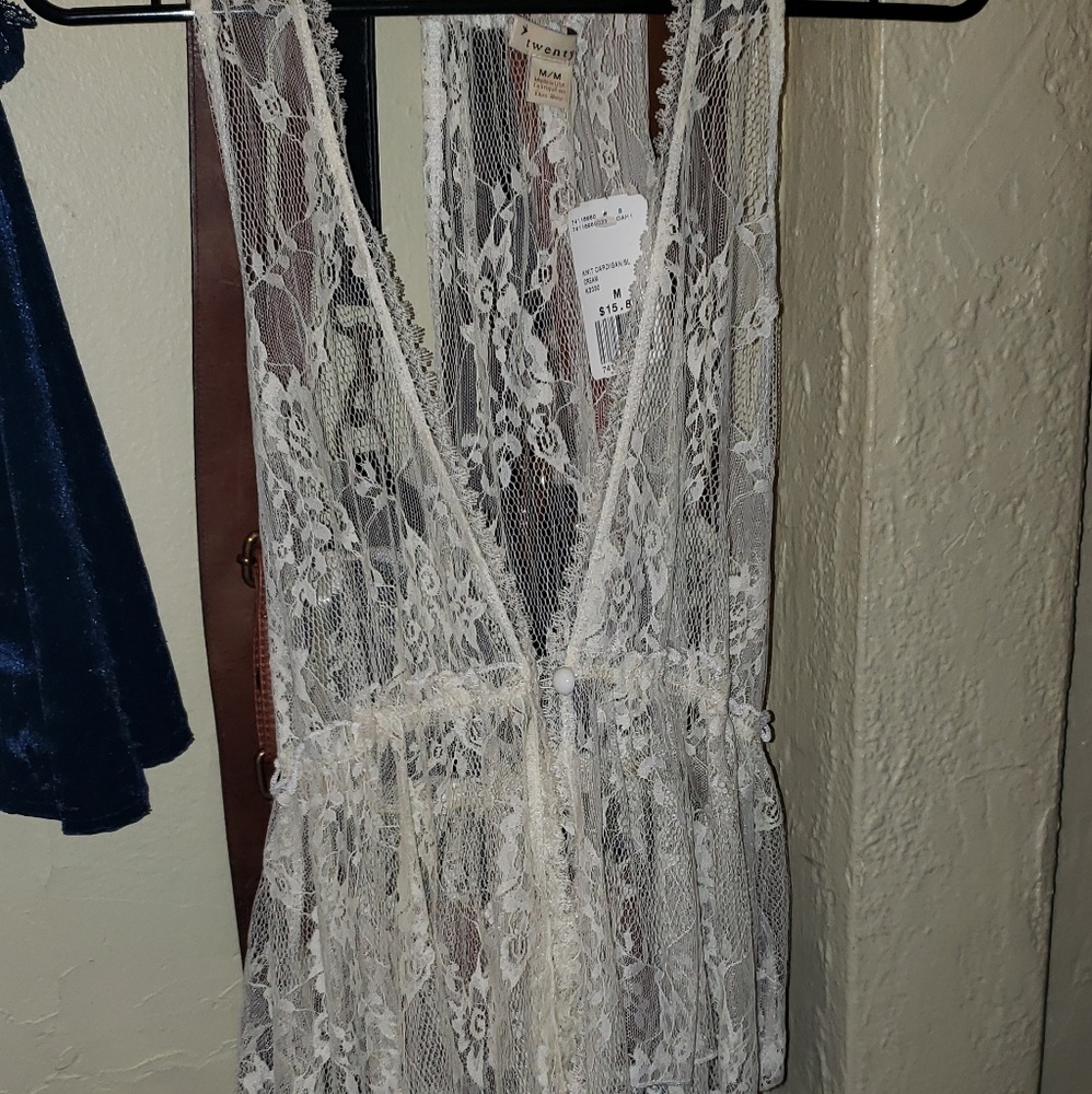 FOREVER 21 Lace Cardigan Size M